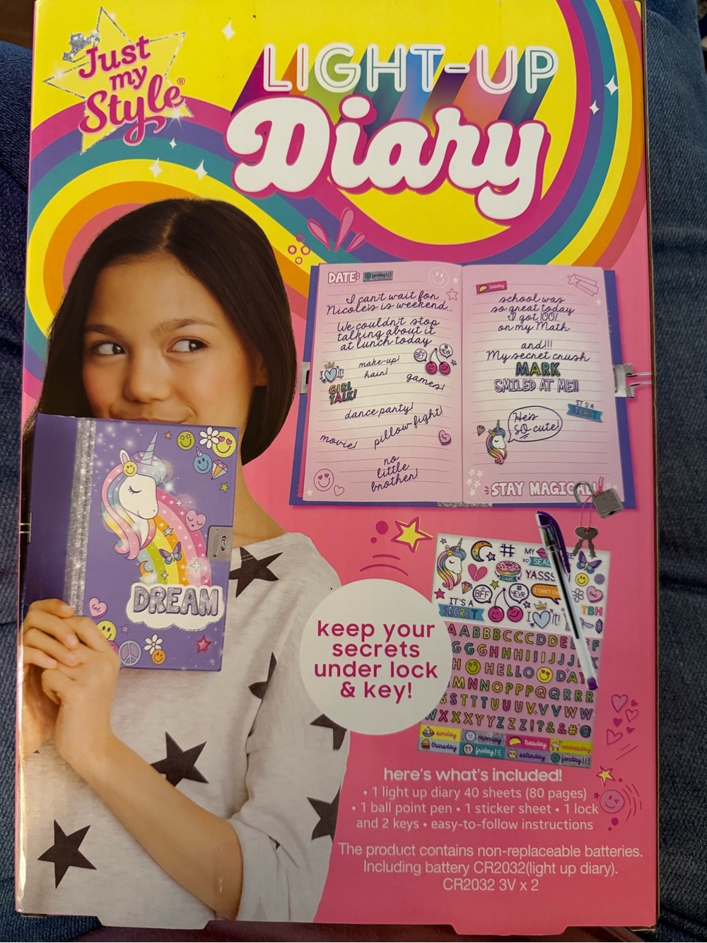 Light-Up Unicorn Dream Diary - Picture 2 of 2